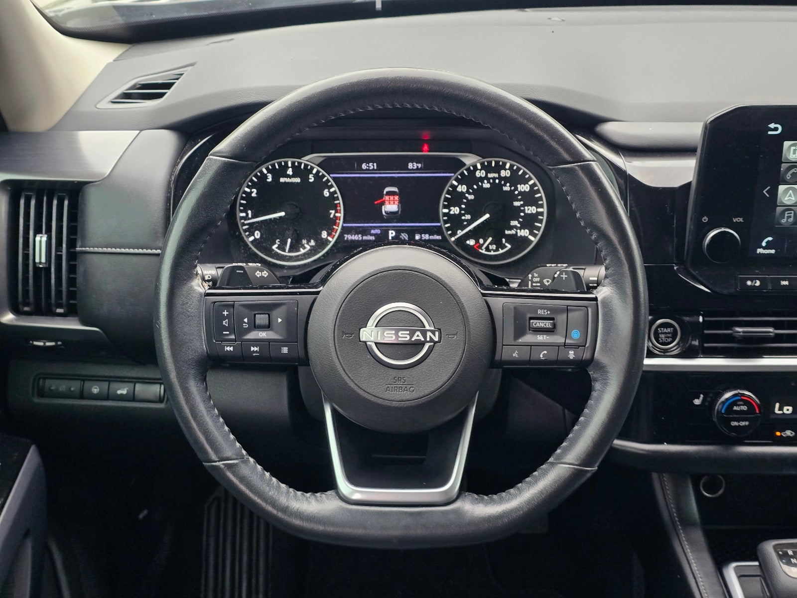 2022 Nissan Pathfinder SL