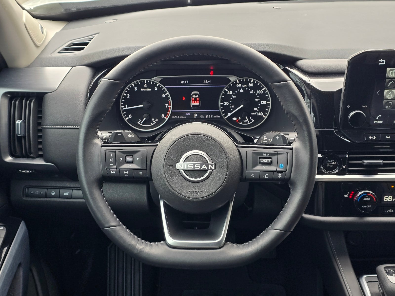 2025 Nissan Pathfinder SL