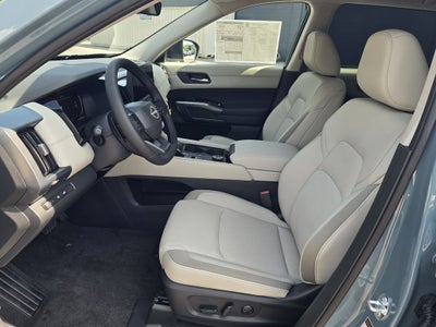 2026 Nissan Pathfinder SL