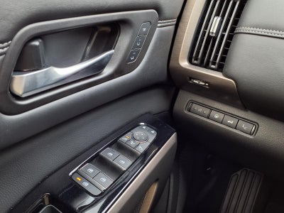 2024 Nissan Pathfinder Platinum