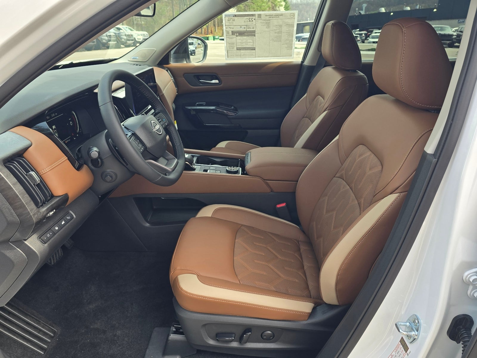 2026 Nissan Pathfinder Platinum