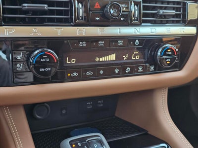 2026 Nissan Pathfinder Platinum