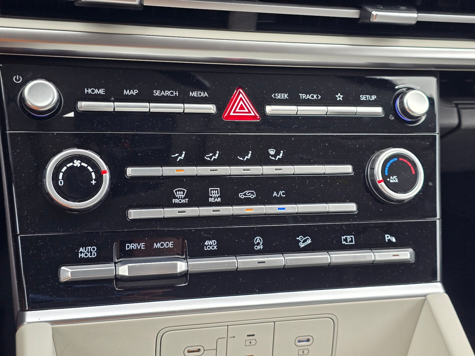 2025 Hyundai Santa Fe SE