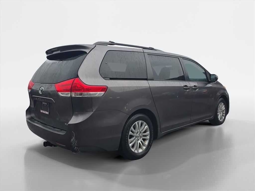 2014 Toyota Sienna Base
