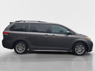2014 Toyota Sienna Base