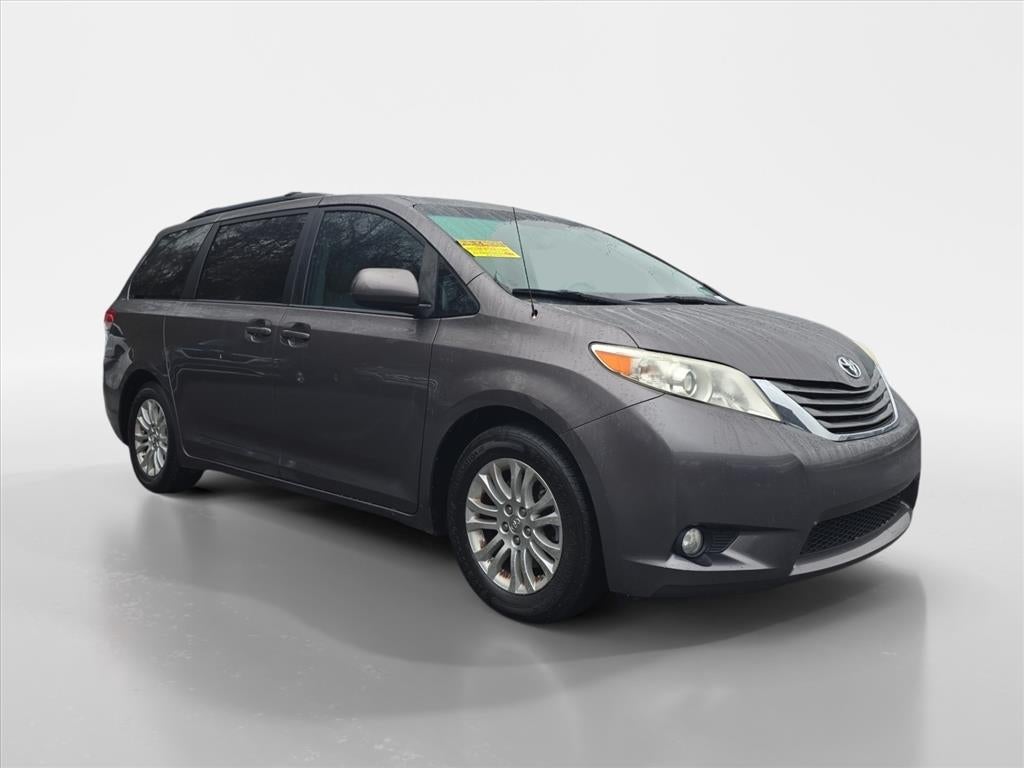 2014 Toyota Sienna Base