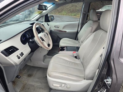 2014 Toyota Sienna Base