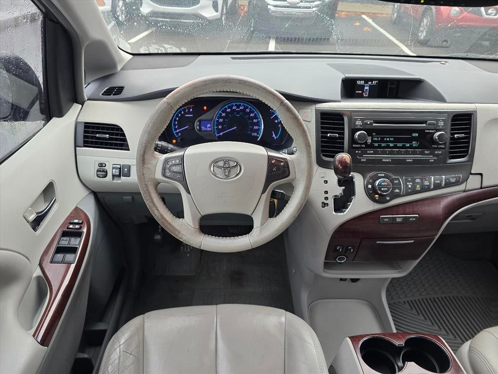 2014 Toyota Sienna Base