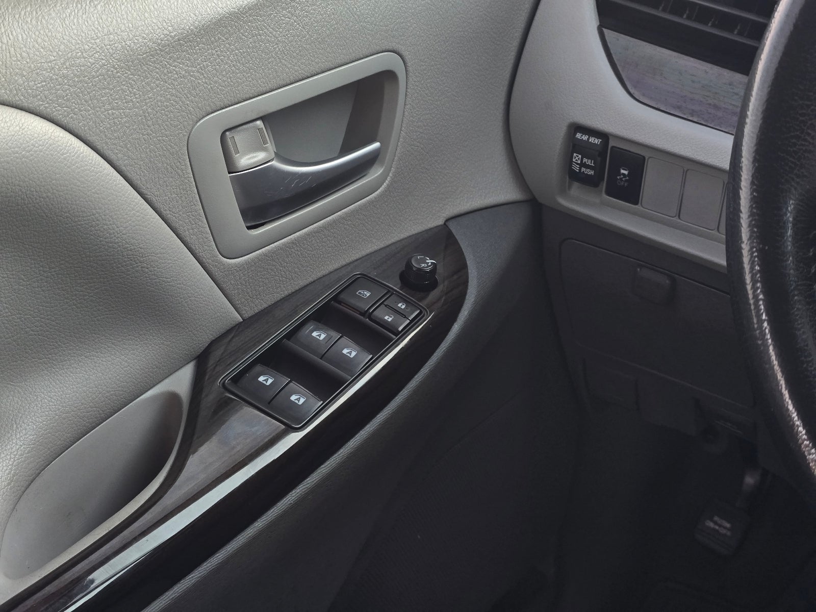 2019 Toyota Sienna XLE