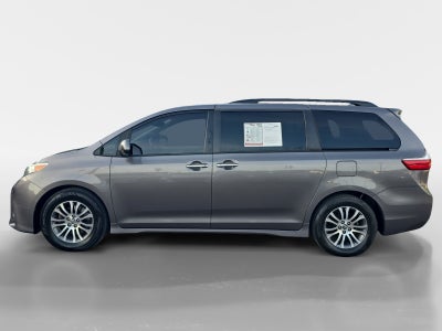 2019 Toyota Sienna XLE