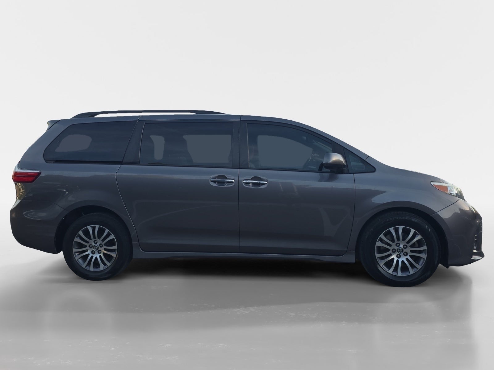 2019 Toyota Sienna XLE
