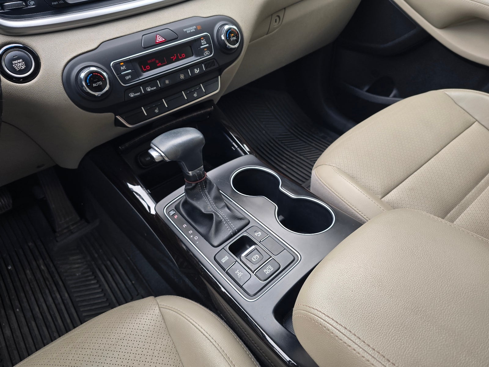 2019 Kia Sorento EX V6