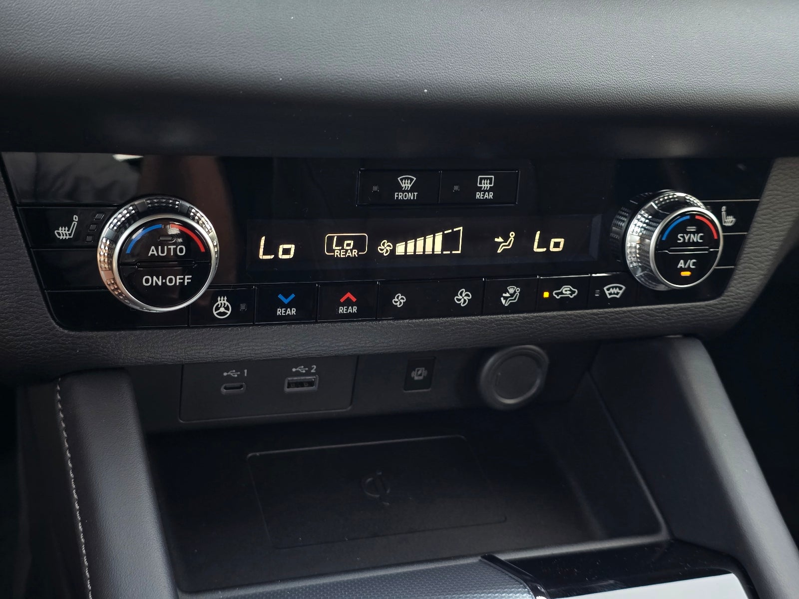 2026 Nissan Rogue Plug-in Hybrid Platinum