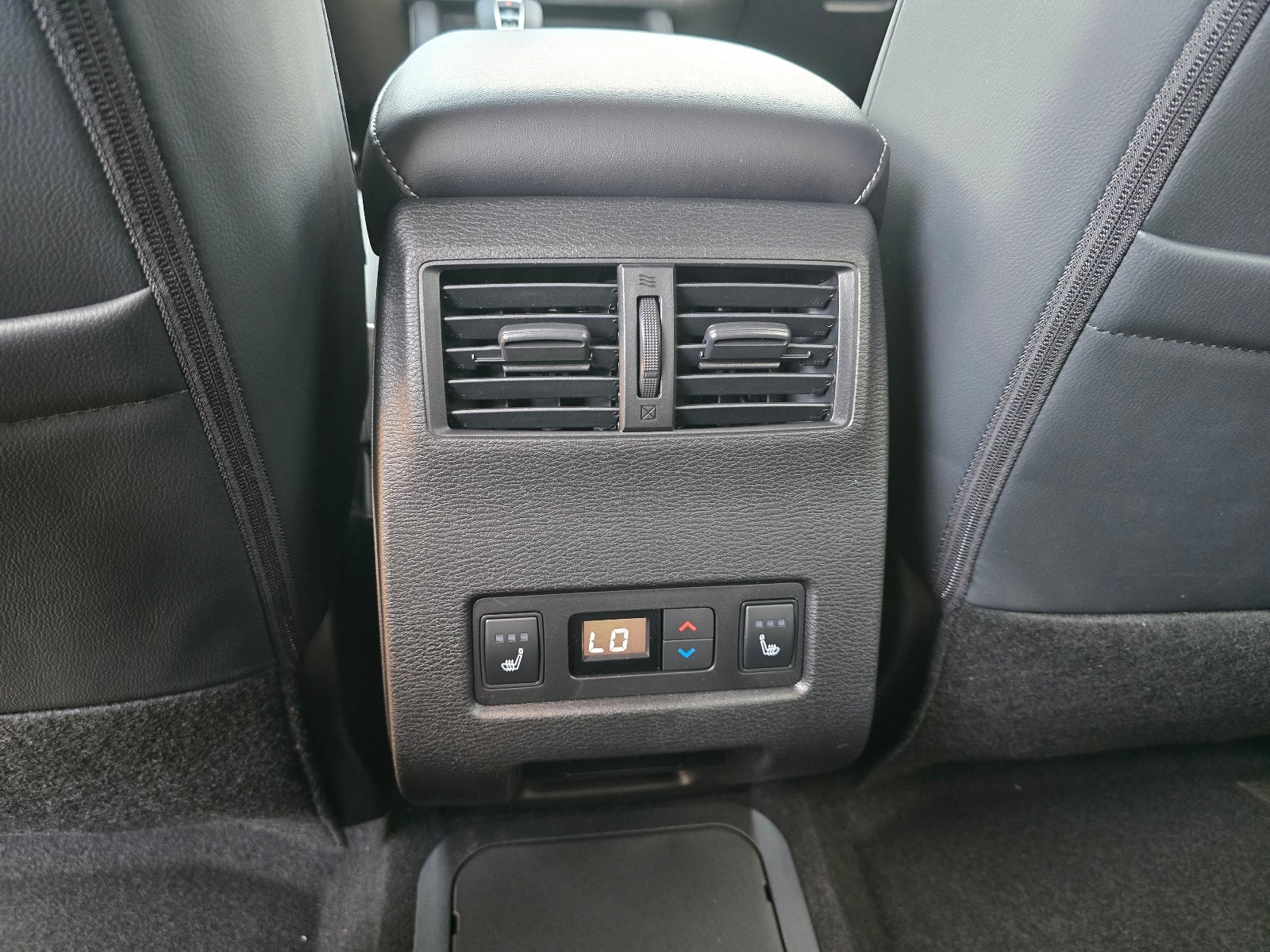 2026 Nissan Rogue Plug-in Hybrid Platinum