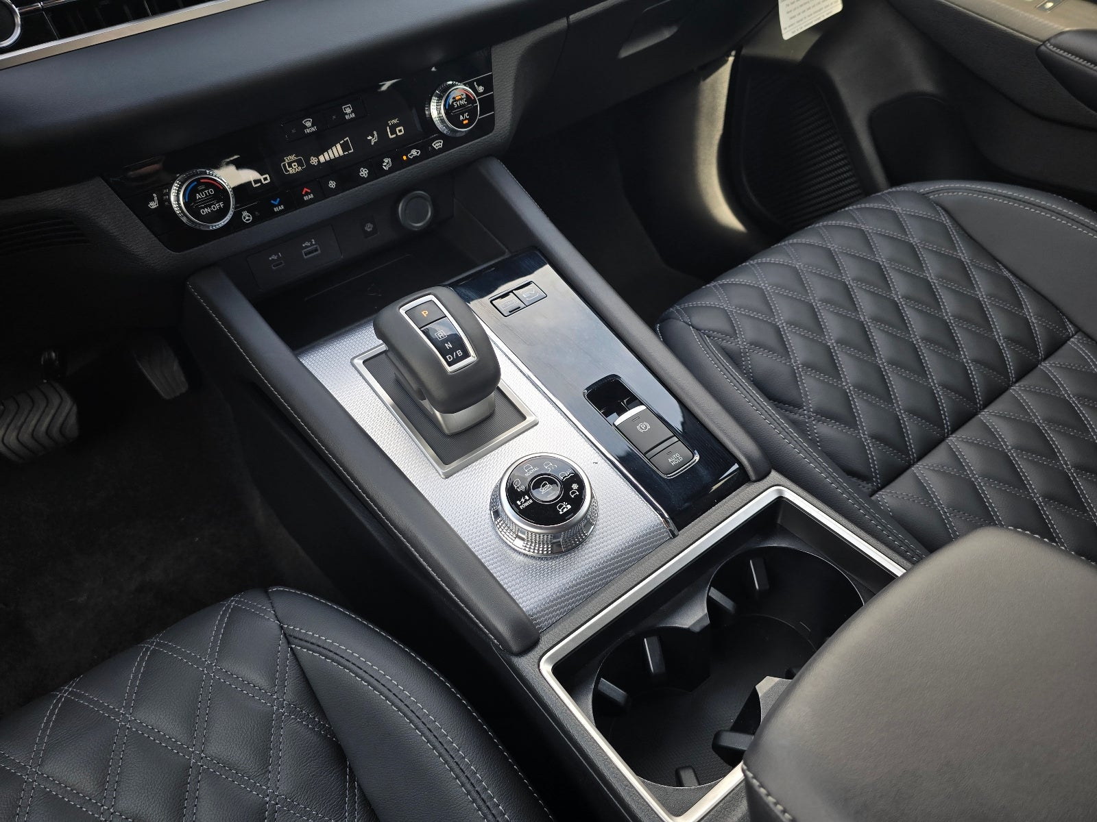 2026 Nissan Rogue Plug-in Hybrid Platinum