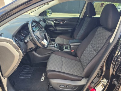 2022 Nissan Rogue Sport SV