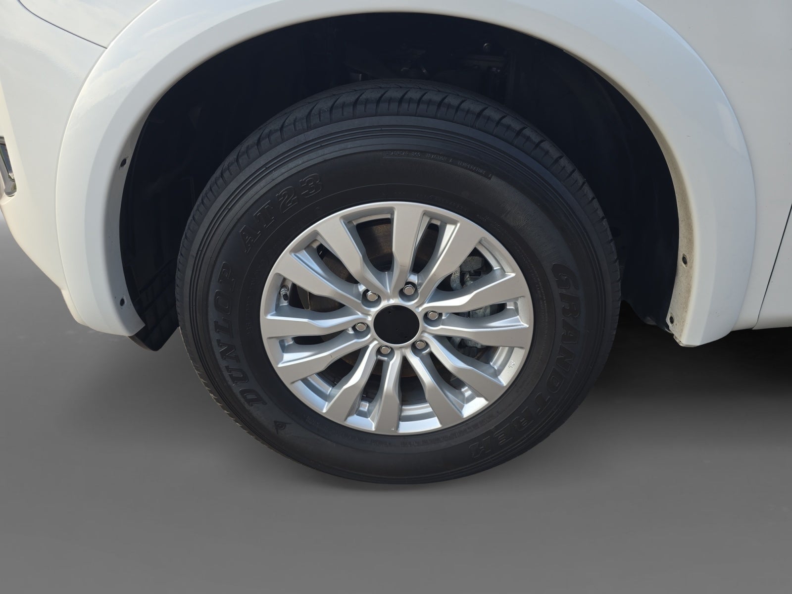 2024 Nissan Armada SV
