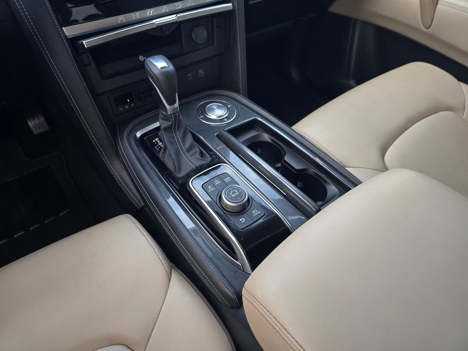 2024 Nissan Armada SV