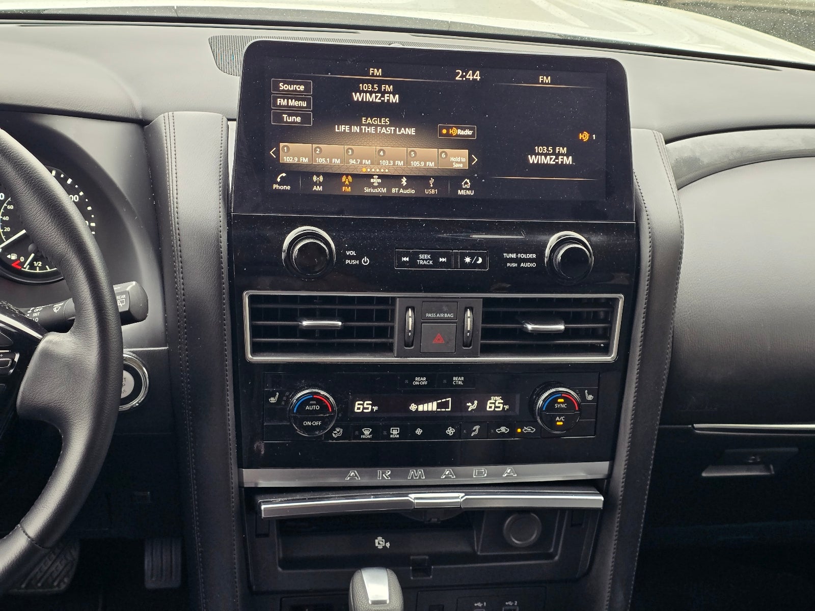 2024 Nissan Armada SV