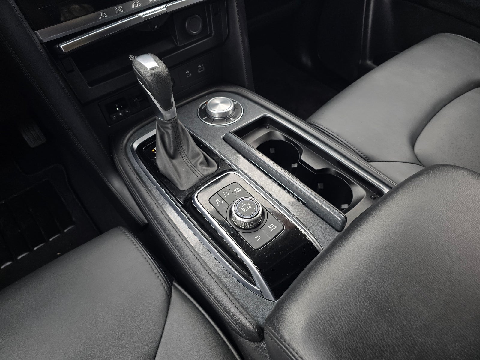 2024 Nissan Armada SV