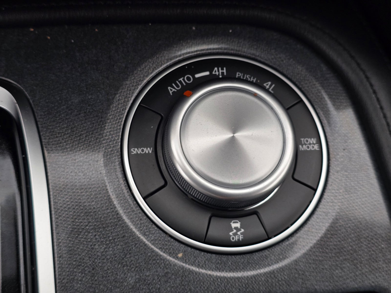 2024 Nissan Armada SV