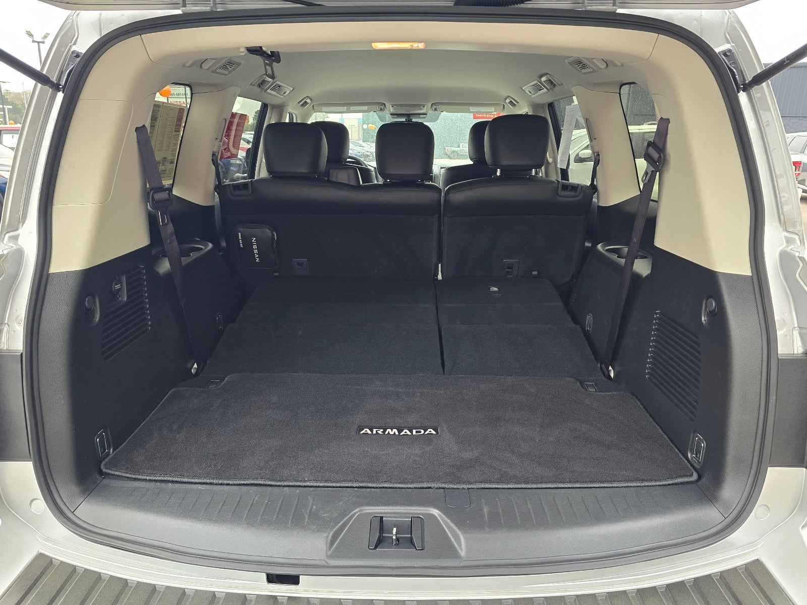 2024 Nissan Armada SV