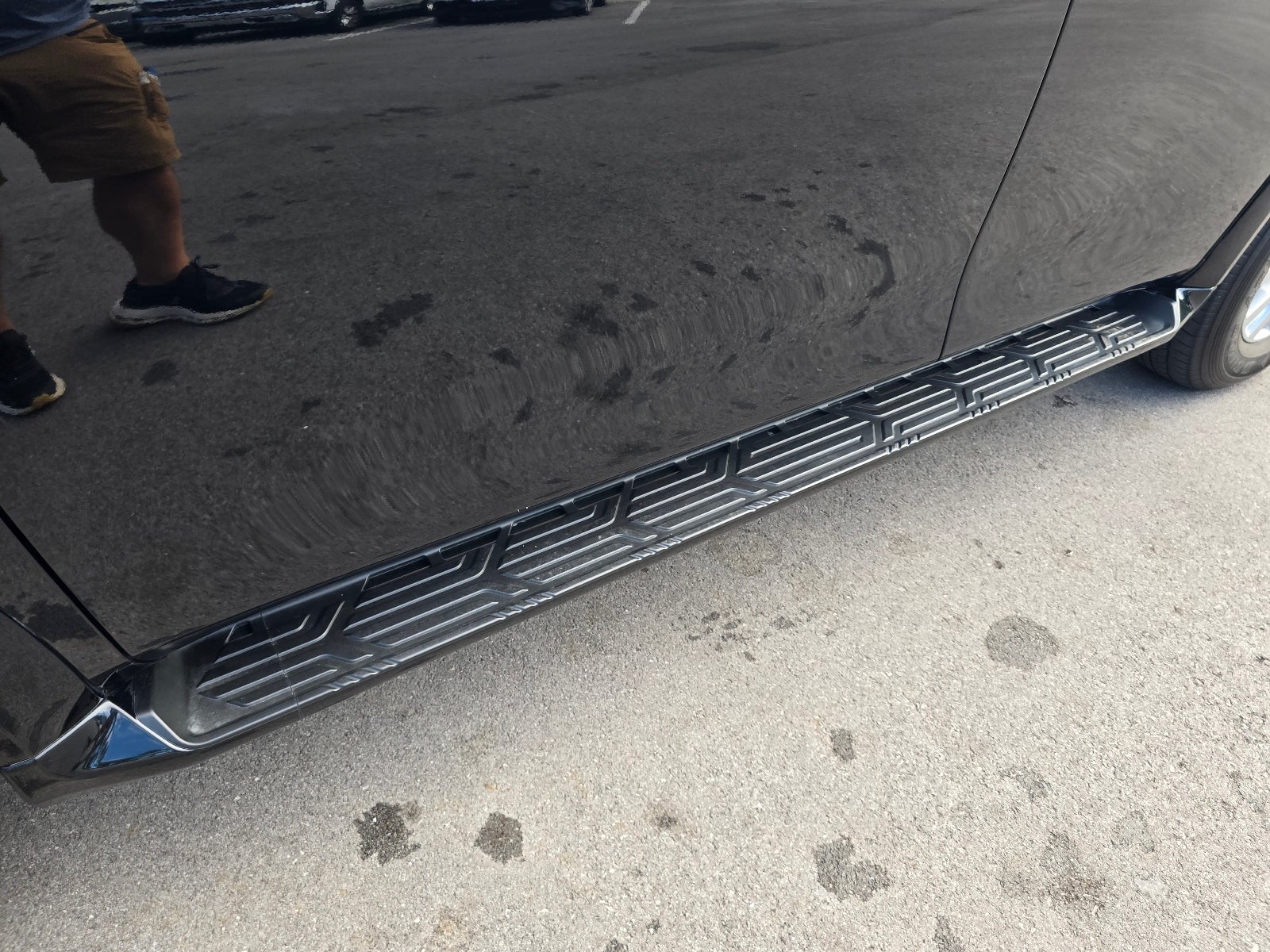 2024 Nissan Armada SV