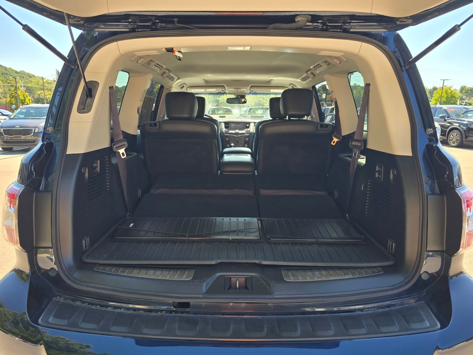 2017 Nissan Armada Platinum