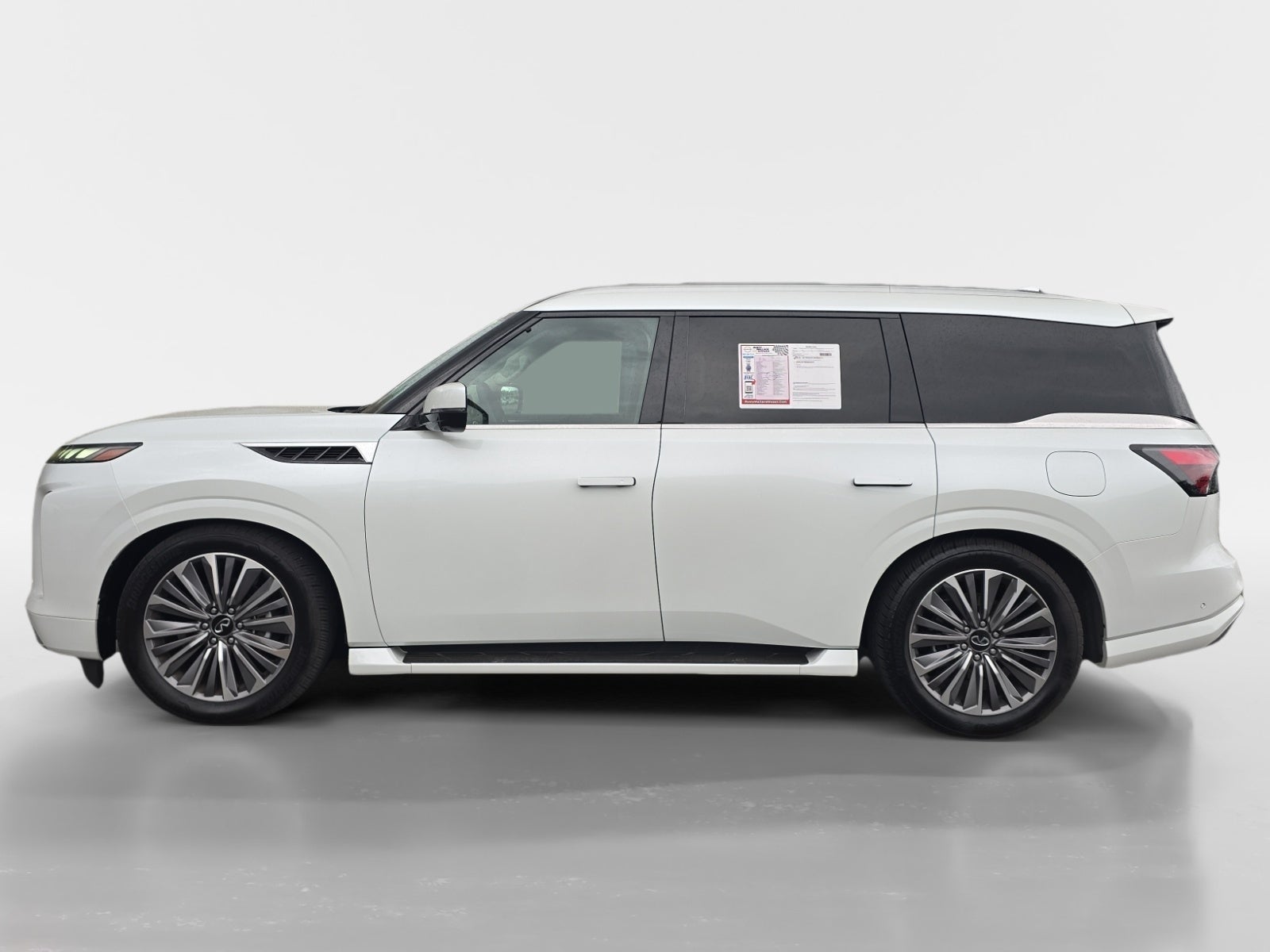2025 INFINITI QX80 SENSORY