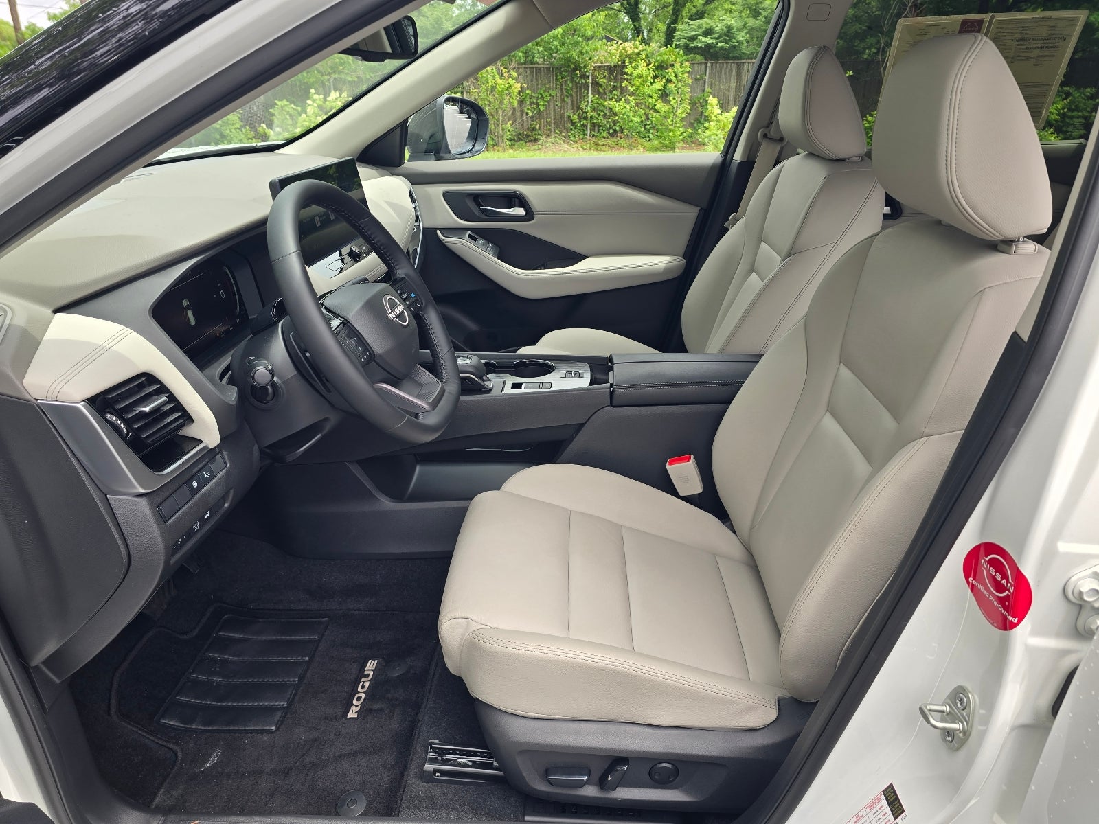 2025 Nissan Rogue SL