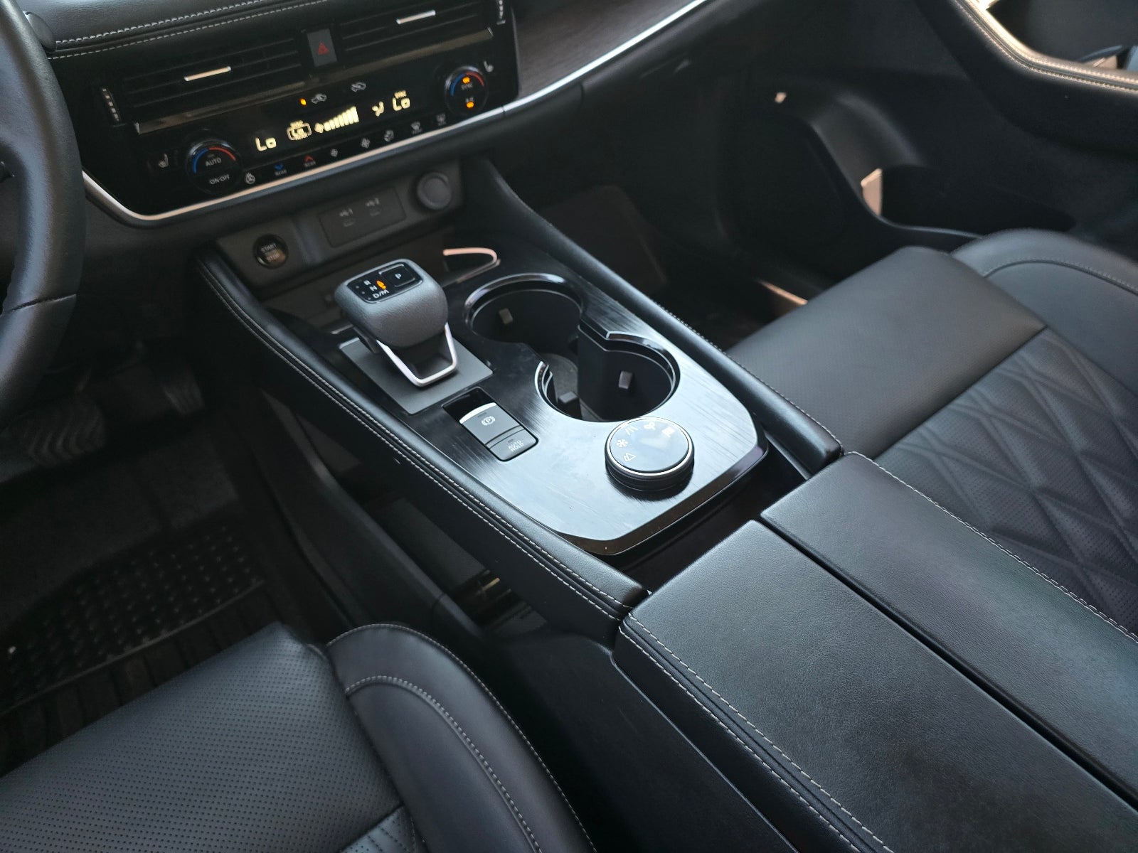 2024 Nissan Rogue Platinum