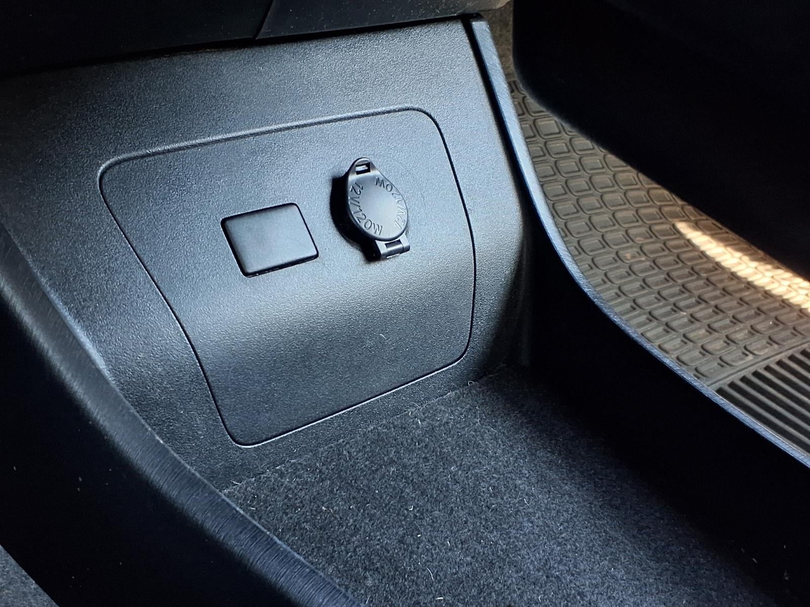 2013 Toyota Prius Three