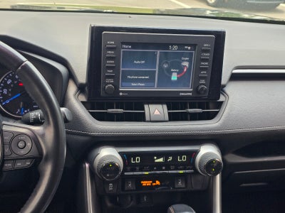 2020 Toyota RAV4 Hybrid XLE