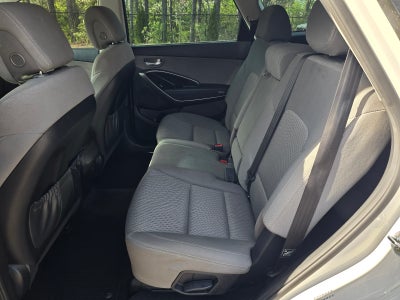 2017 Hyundai Santa Fe XL SE