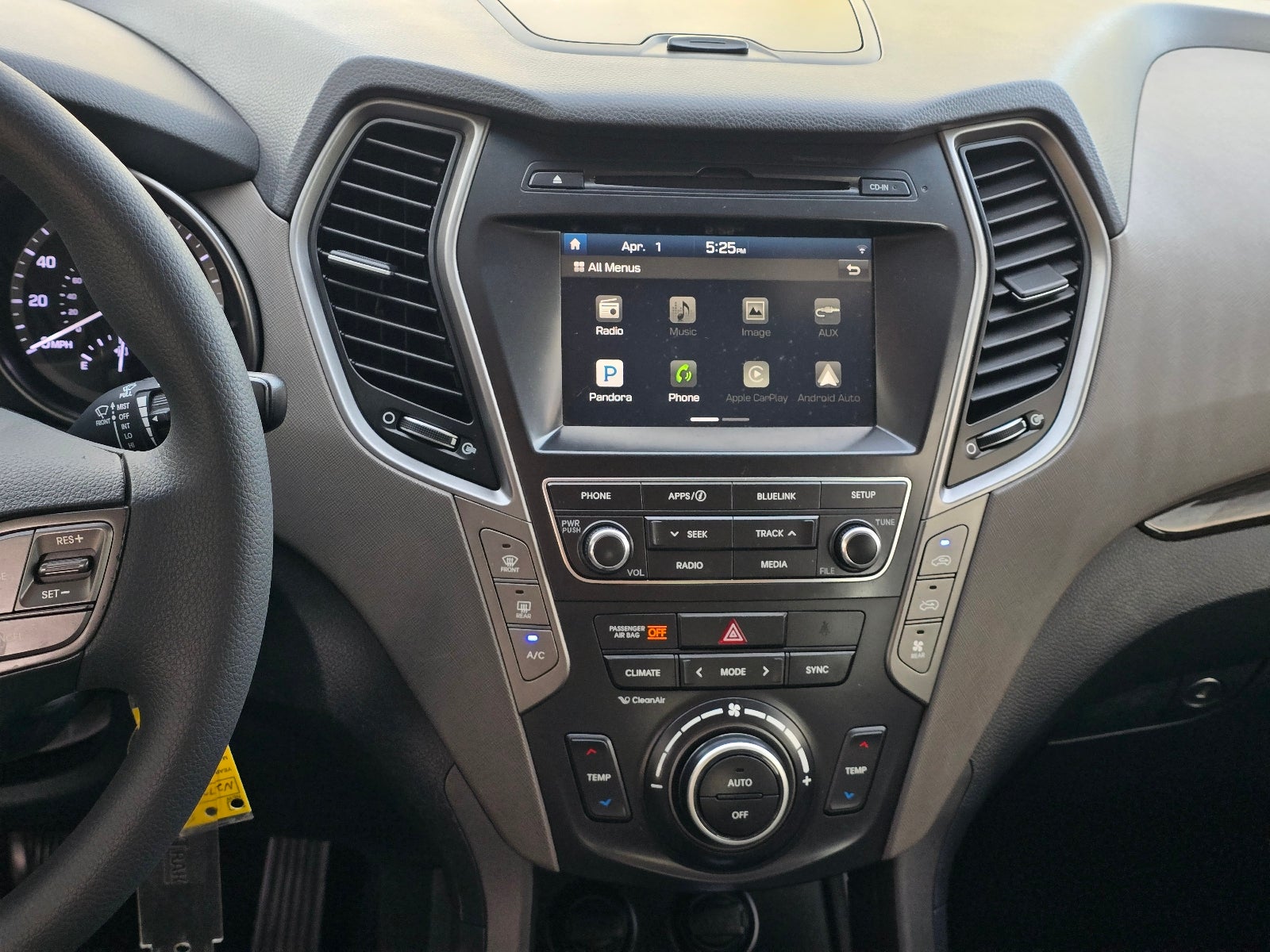 2017 Hyundai Santa Fe XL SE