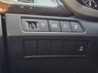 2017 Hyundai Santa Fe XL SE