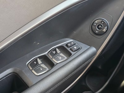 2017 Hyundai Santa Fe XL SE