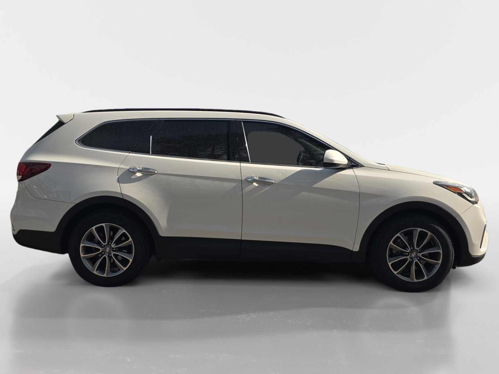 2017 Hyundai Santa Fe XL SE