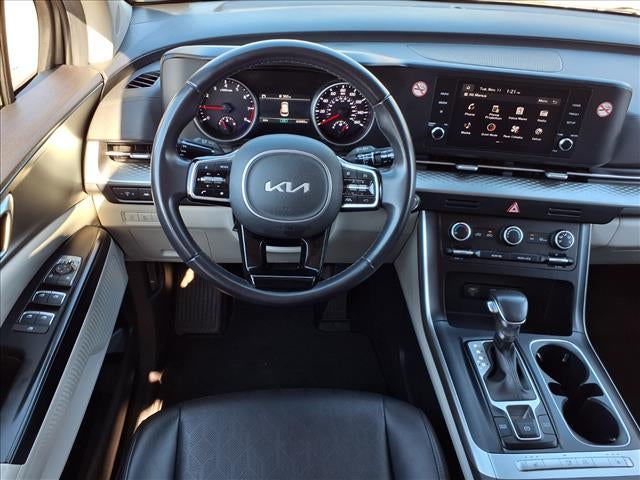 2024 Kia Carnival LX