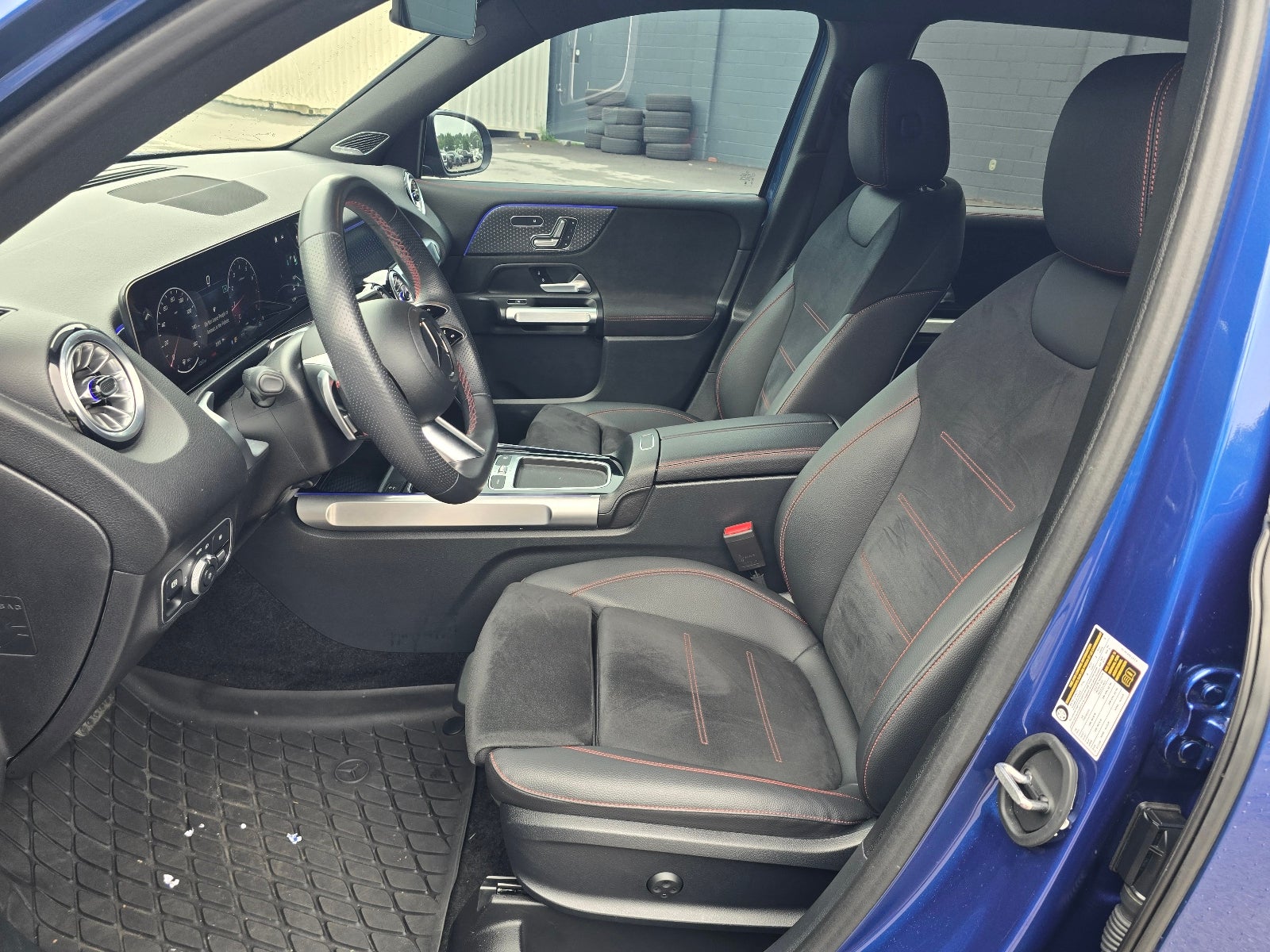 2024 Mercedes-Benz GLB 250