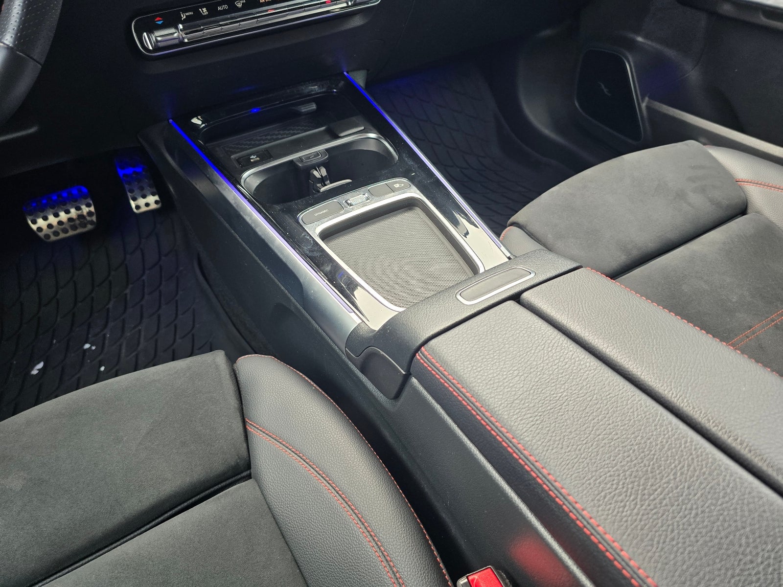 2024 Mercedes-Benz GLB 250
