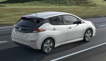 2023 Nissan LEAF | Rusty Wallace Nissan in Knoxville TN