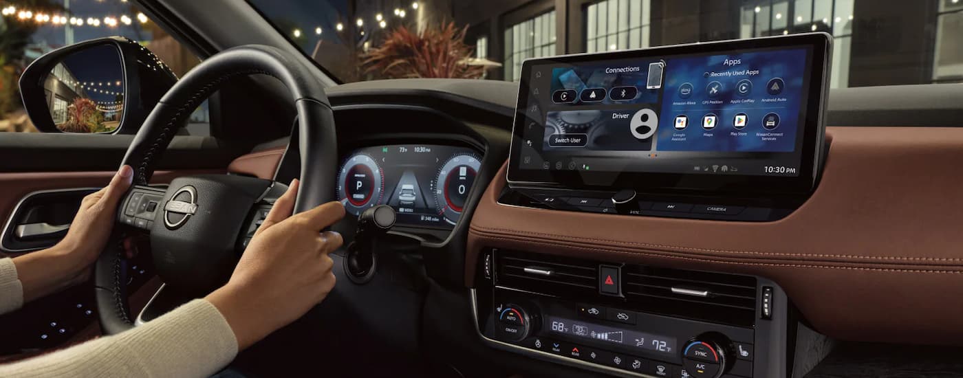 Infotainment display and digital guage cluster in a 2025 Nissan Rogue